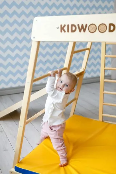 domowy-plac-zabaw-rakieta-junior-stan-nowy-wiek-dziecka-18-m