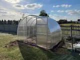 szklarnia-z-poliweglanu-tunel-ogrodowy-3x2-m-profile-20x20-poliweglan-3mm-grubosc-3-mm-dlugosc-2-m