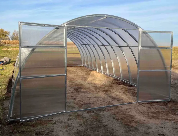 szklarnia-z-poliweglanu-tunel-ogrodowy-4x12-m-profile-40x20-poliweglan-5mm-wysokosc-produktu-210-cm