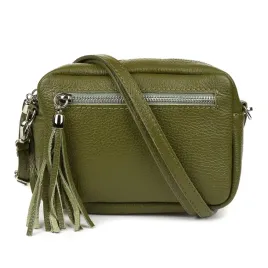oliwkowa-torebka-damska-listonoszka-skorzana-z-fredzlem-modna-c74