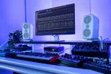 ik-multimedia-iloud-mtm-mkii-pair-white