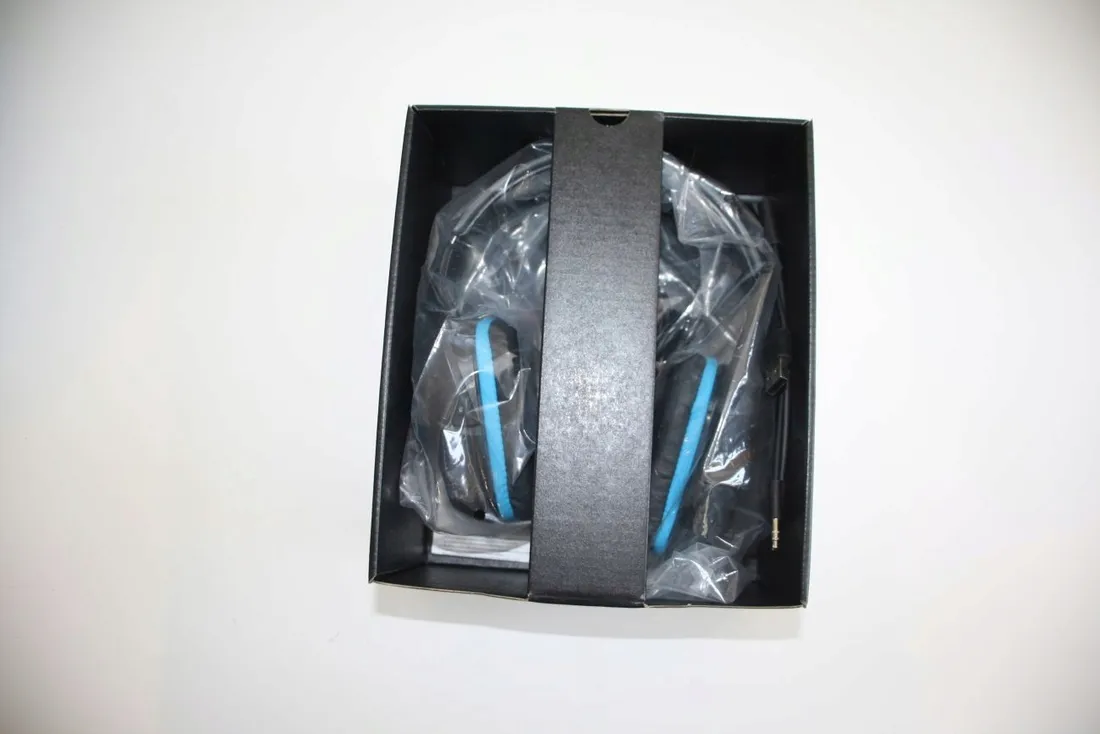 sluchawki-nauszne-logitech-g432