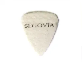 kostka-filcowa-do-ukulele-segovia-biala