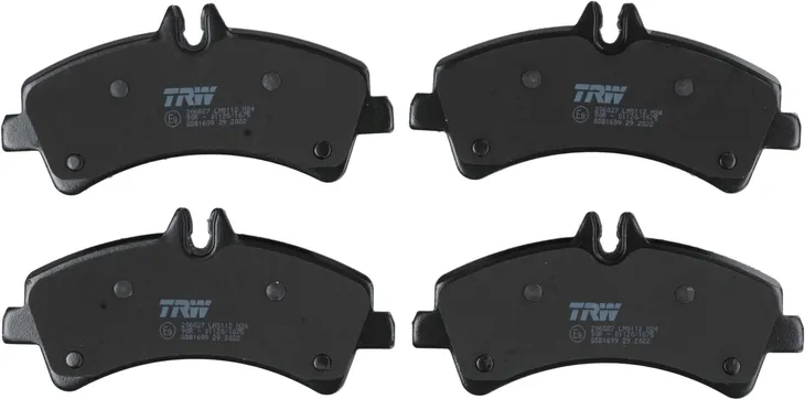 trw-klocki-hamulcowe-mercedes-tyl-sprinter-06-strona-zabudowy-tyl