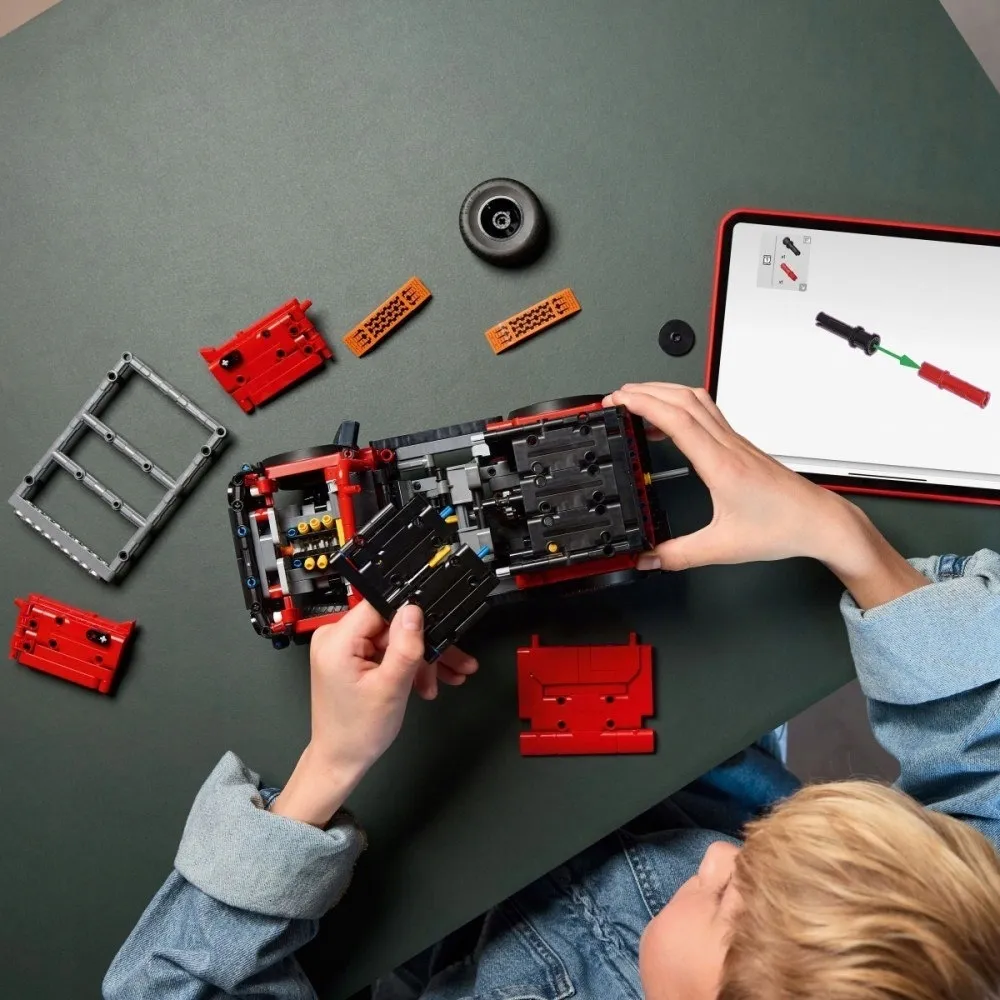 klocki-technic-42213-suv-ford-bronco-lego