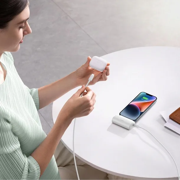 powerbank-5000mah-iphone-lightning-usb-c-compact-20w-bialy-baseus-cechy-dodatkowe-diody-kontrolne-szybkie-ladowanie