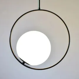 lampa-sufitowa-bella-czarna-chromowana-w-stylu-glamour