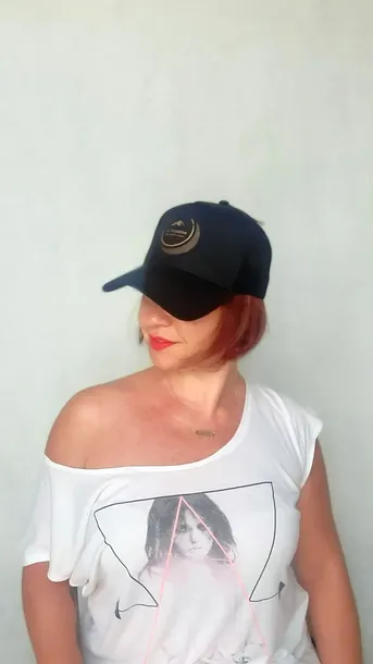 czapka-trucker-kolor-bialy