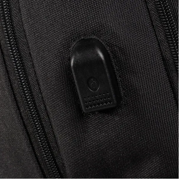 caterpillar-dolomite-backpack-83785-01-cechy-dodatkowe-brak