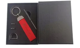 peugeot-brelok-breloczek-skora-alcantara-czerwony-pudelko