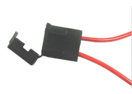 gniazdo-bezpiecznika-uni-20a-15mm-na-kabel