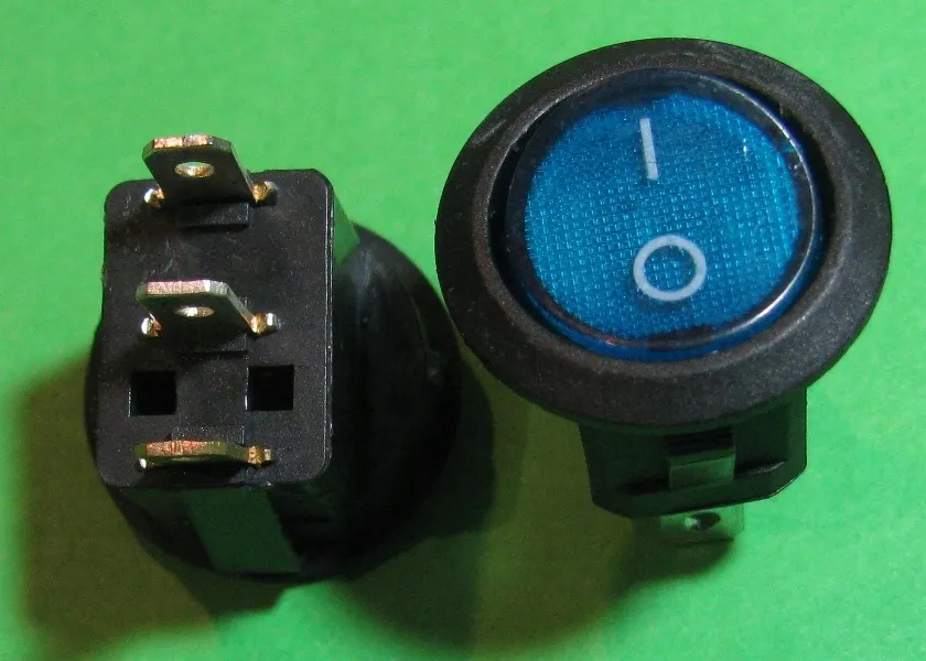 przelacznik-okr-on-off-230v-sw-01ac-niebieski