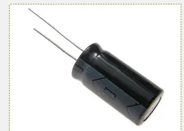 kondensator-elektr-100uf-400v-105c-18x32mm