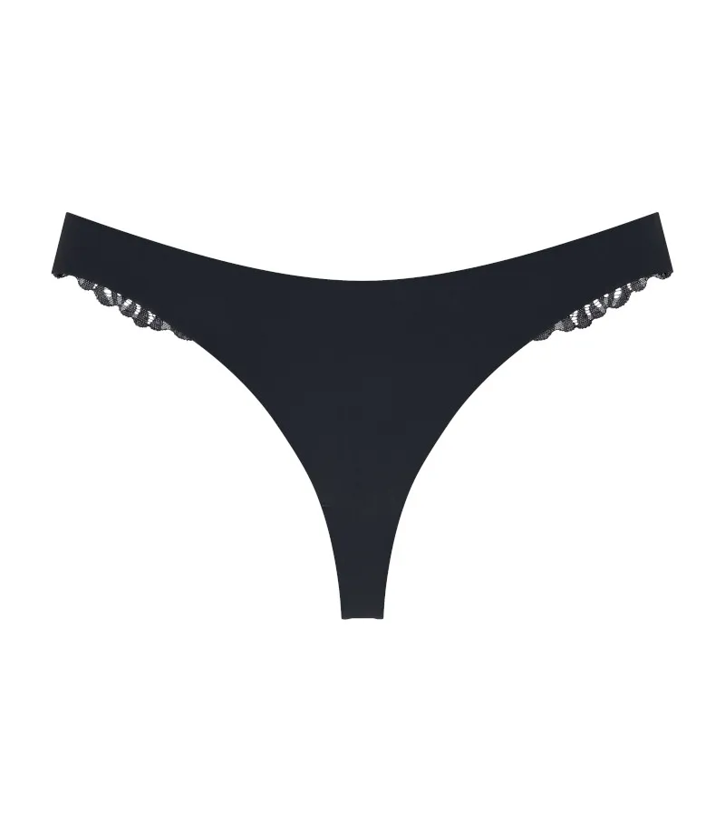 triumph-pretty-micro-string-czarne-l