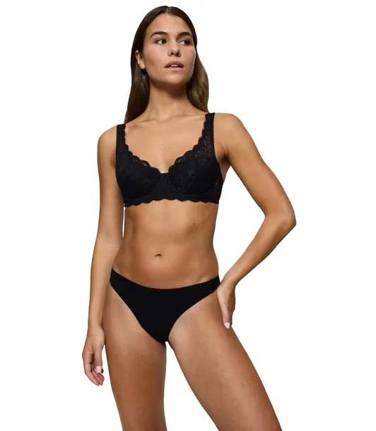 triumph-smart-invisible-string-czarne-2-kolor-czarny