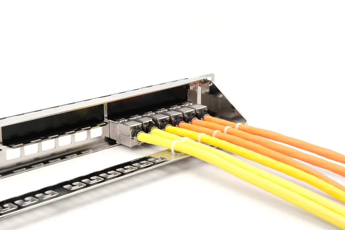 digitus-modulowy-panel-krosowy-24-portowy