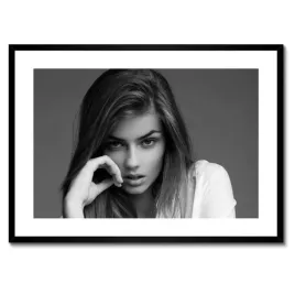 plakaty-w-ramie-70x50-czarno-bialy-portret-foto