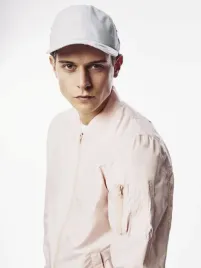 kurtka-tb1258-light-bomber-light-pink