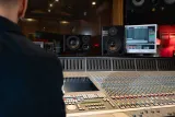 ik-multimedia-arc-studio-system-korekcji-akustyki