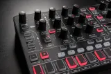 ik-multimedia-uno-synth-pro-x-syntezator-analogowy