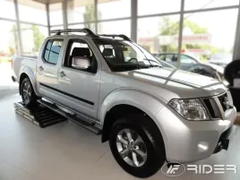 listwy-boczne-drzwi-nissan-navara-2007-14