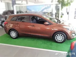 listwy-boczne-drzwi-hyundai-i30-kombi-2012-17