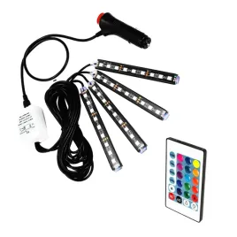 oswietlenie-wnetrza-kabiny-do-ford-transit-connect