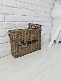 gazetnik-rattanowy-hampton-stojak-na-gazety