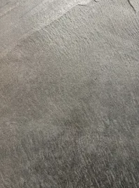 kamien-w-rolce-fornir-kamienny-naturalny-borg-grey-122x280x03-cm