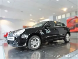 listwy-boczne-drzwi-alfa-romeo-giulietta-2010-20