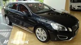 listwy-boczne-drzwi-volvo-v60-kombi-2011-18