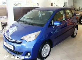 listwy-boczne-drzwi-toyota-verso-s-2011-15