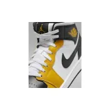 air-jordan-1-mid-kod-producenta-dq8426701-rozmiar-425