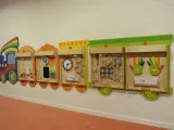system-do-montazu-sciennych-tablic-edukacyjnych-masterkidz-flex-pociag-wiek-dziecka-3-lata