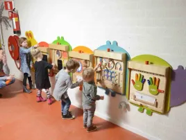 system-do-montazu-5-sciennych-tablic-edukacyjnych-masterkidz-flex-gasieni