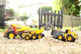 dickie-construction-spychacz-volvo-23-cm-kolor-dominujacy-odcienie-zoltego-i-zlota