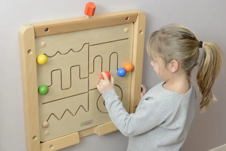masterkidz-tablica-edukacyjna-labirynt-plec-brak-informacji
