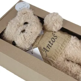 mis-z-haftem-imienia-personalizowany-prezent-dla-dziecka-kartonik-brazowy