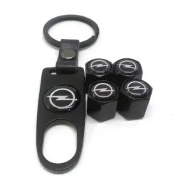 opel-nakretki-z-brelokiem