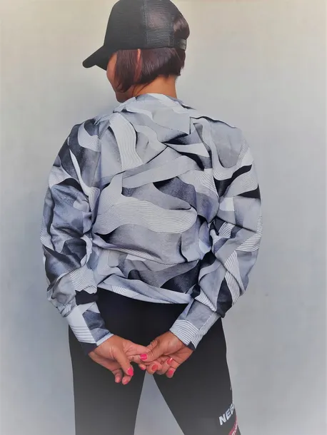 4f-bluza-damska-krotka-bld021-stan-nowy-wzor-dominujacy-napisy