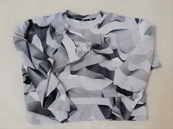 4f-bluza-damska-krotka-bld021-stan-nowy-waga-z-opakowaniem-1-kg