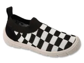 befado-kapcie-dzieciece-gumy-sciagajace-czarny-rozmiar-26