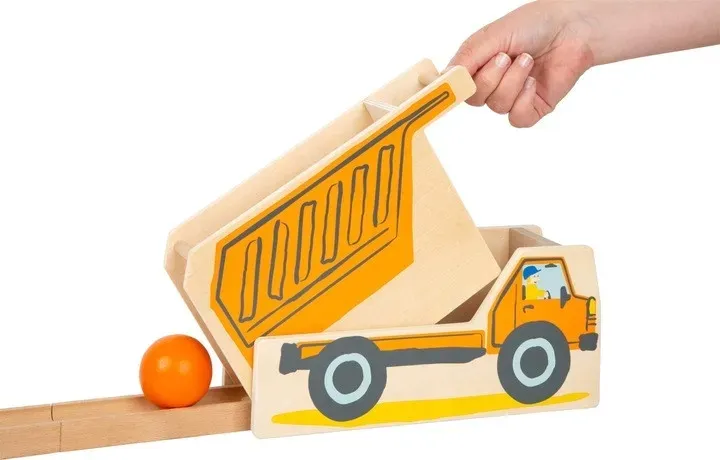 kulodrom-plac-budowy-small-foot-design-material-drewno