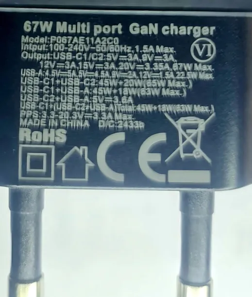 ladowarka-toocki-gan-usb-2x-usb-c-pd-67w-stan-nowy-zgodnosc-ze-standardem-quick-charge-1-0-quick-charge-2-0-quick-charge-3-0-quick-charge-4-0