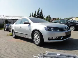 listwy-boczne-drzwi-vw-passat-b7-sedan-2010-14