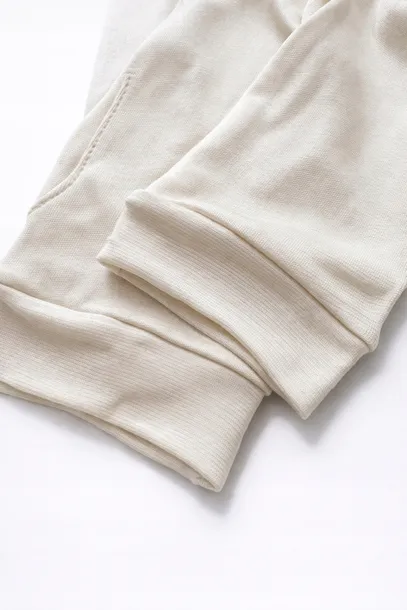 jedwabne-rekawiczki-nawilzajace-95percent-jedwab-do-kremu-spa-na-noc-meravil-wyrob-medyczny-nie