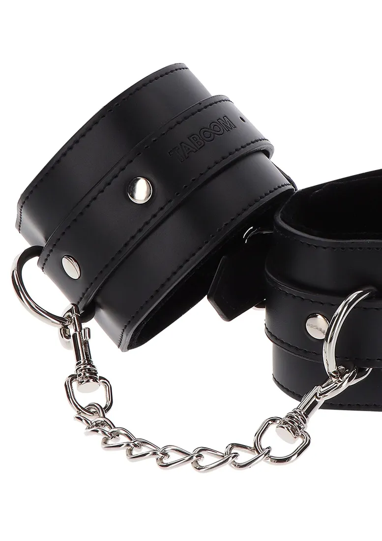 wrist-cuffs-black-marka-inna