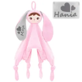 prezent-dla-noworodka-dziewczynki-szmatka-przytulanka-z-imieniem-metoo-0