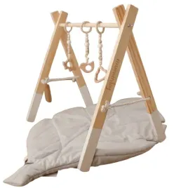 stojak-edukacyjny-gimnastyczny-baby-gym-drewniany-dla-niemowlat-bialy