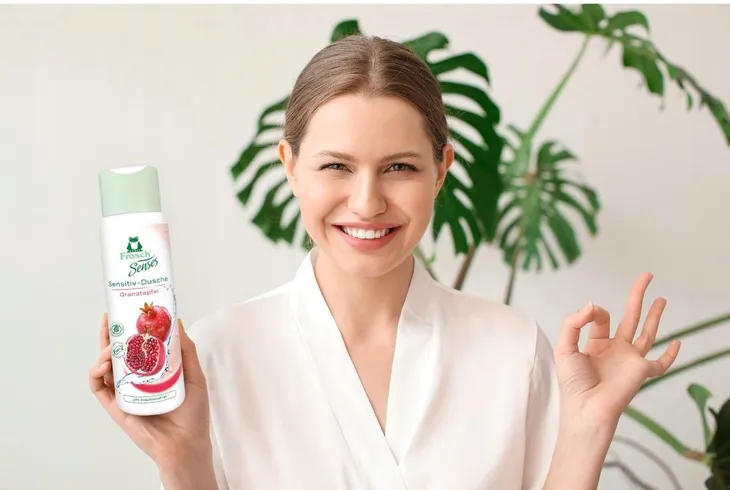 frosch-senses-granat-delikatny-naturalny-zel-mydlo-pod-prysznic-2-x-300ml-wielkosc-produkt-pelnowymiarowy